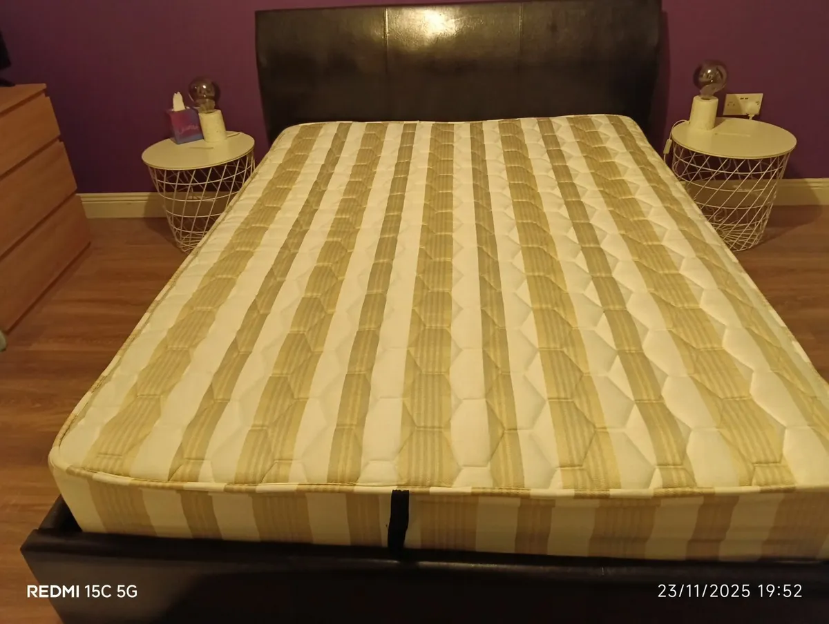 Double ottoman bed, mattress & mattress topper - Image 2