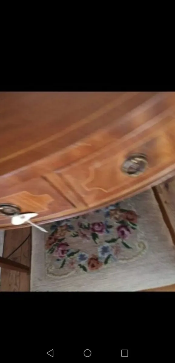 **CLEARANCE** - Stunning Console Table - - Image 3