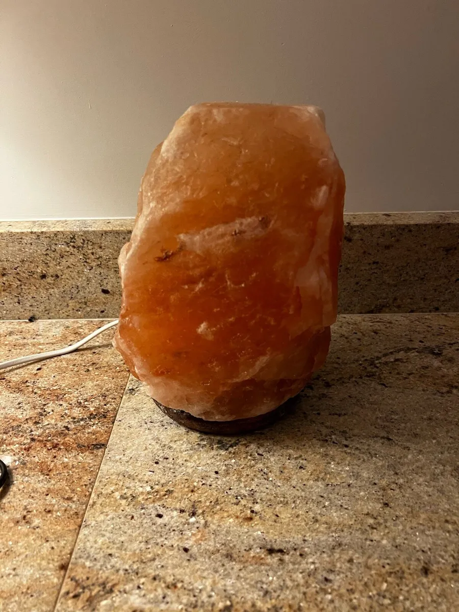 Himalayan Salt Lamp – Warm Ambient Glow - Image 1