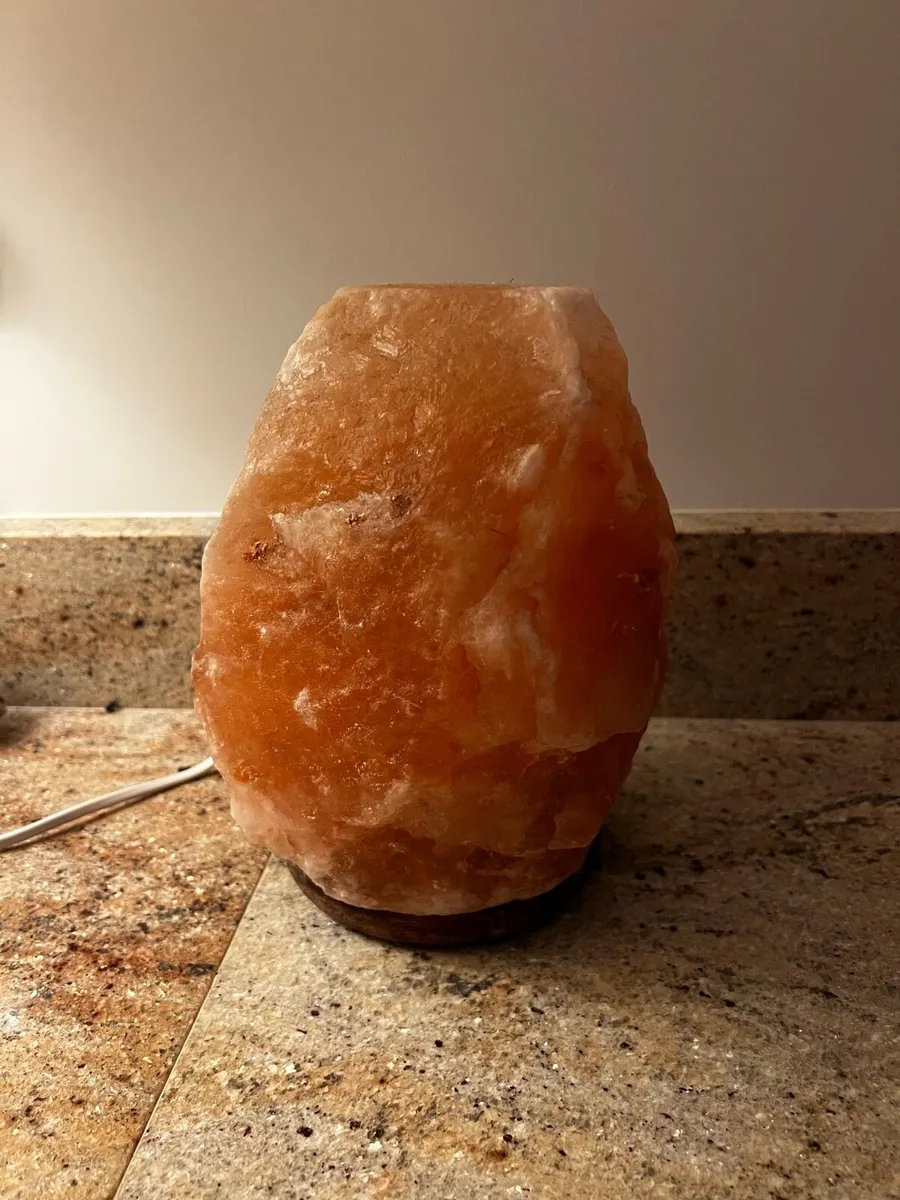 Himalayan Salt Lamp – Warm Ambient Glow - Image 2