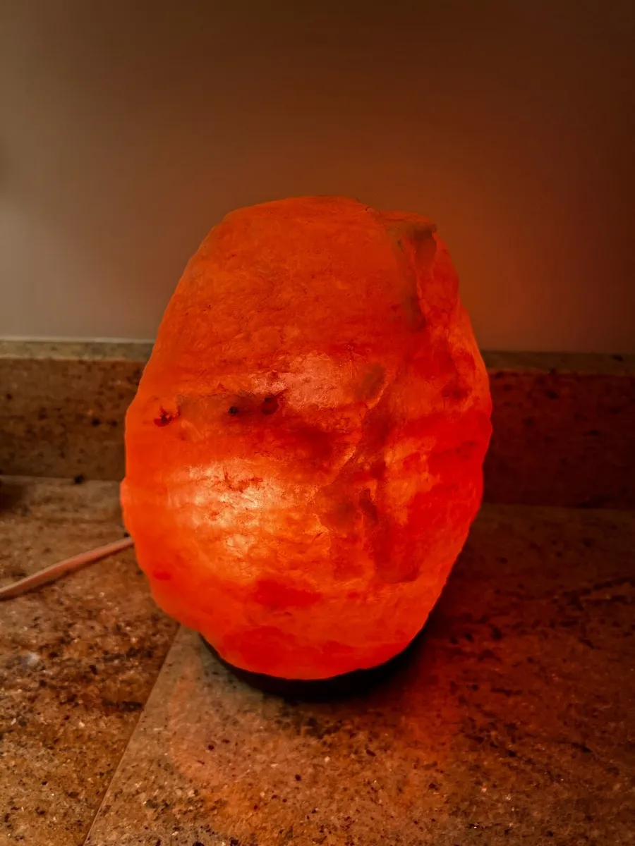Himalayan Salt Lamp – Warm Ambient Glow - Image 3