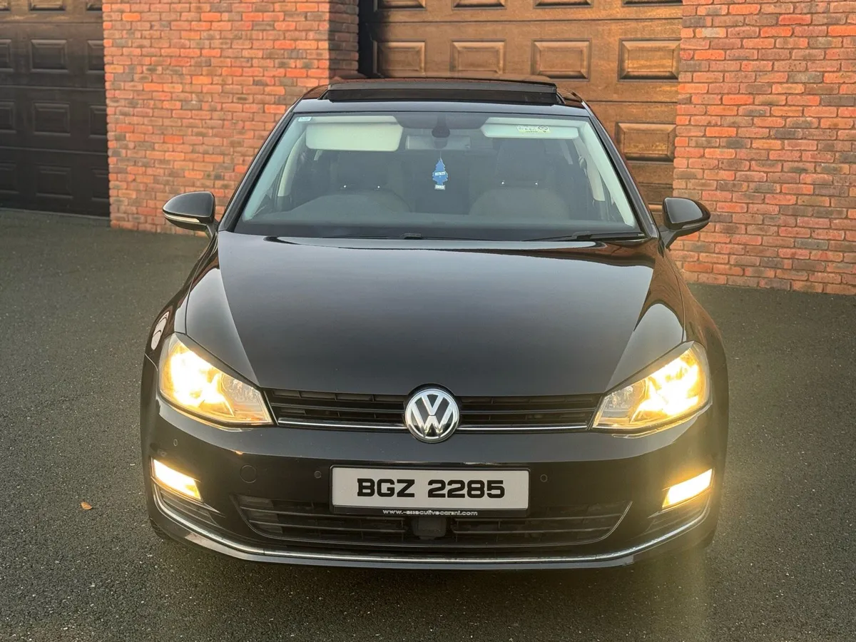 1.6 Volkswagen GOLF GT SUNROOF / IRISH REG €13995 - Image 3
