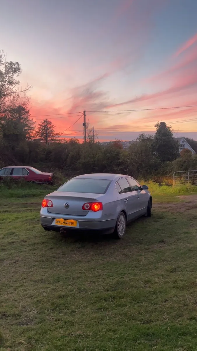 Volkswagen Passat - Image 2