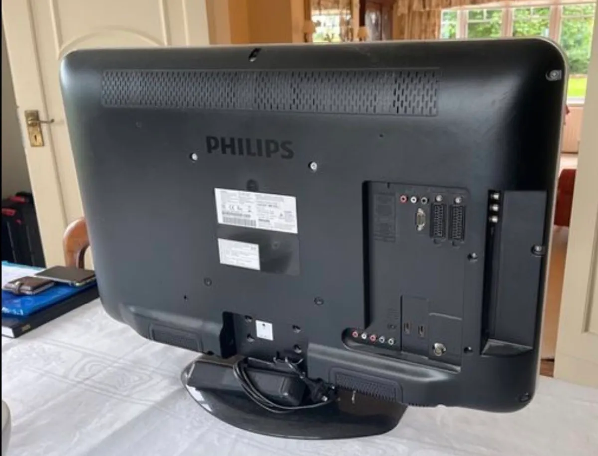 32 inch Philips Television TV - Image 2