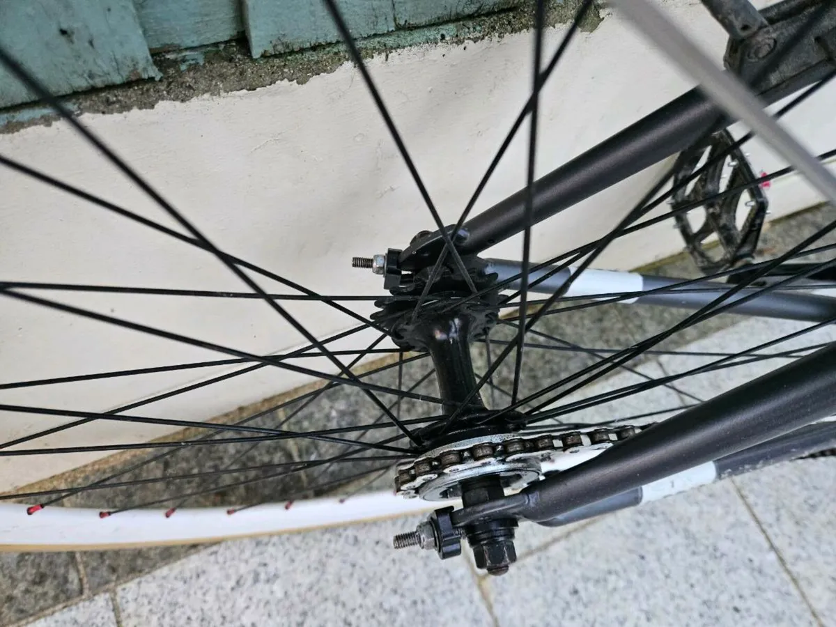 Redline Urbis - Image 2