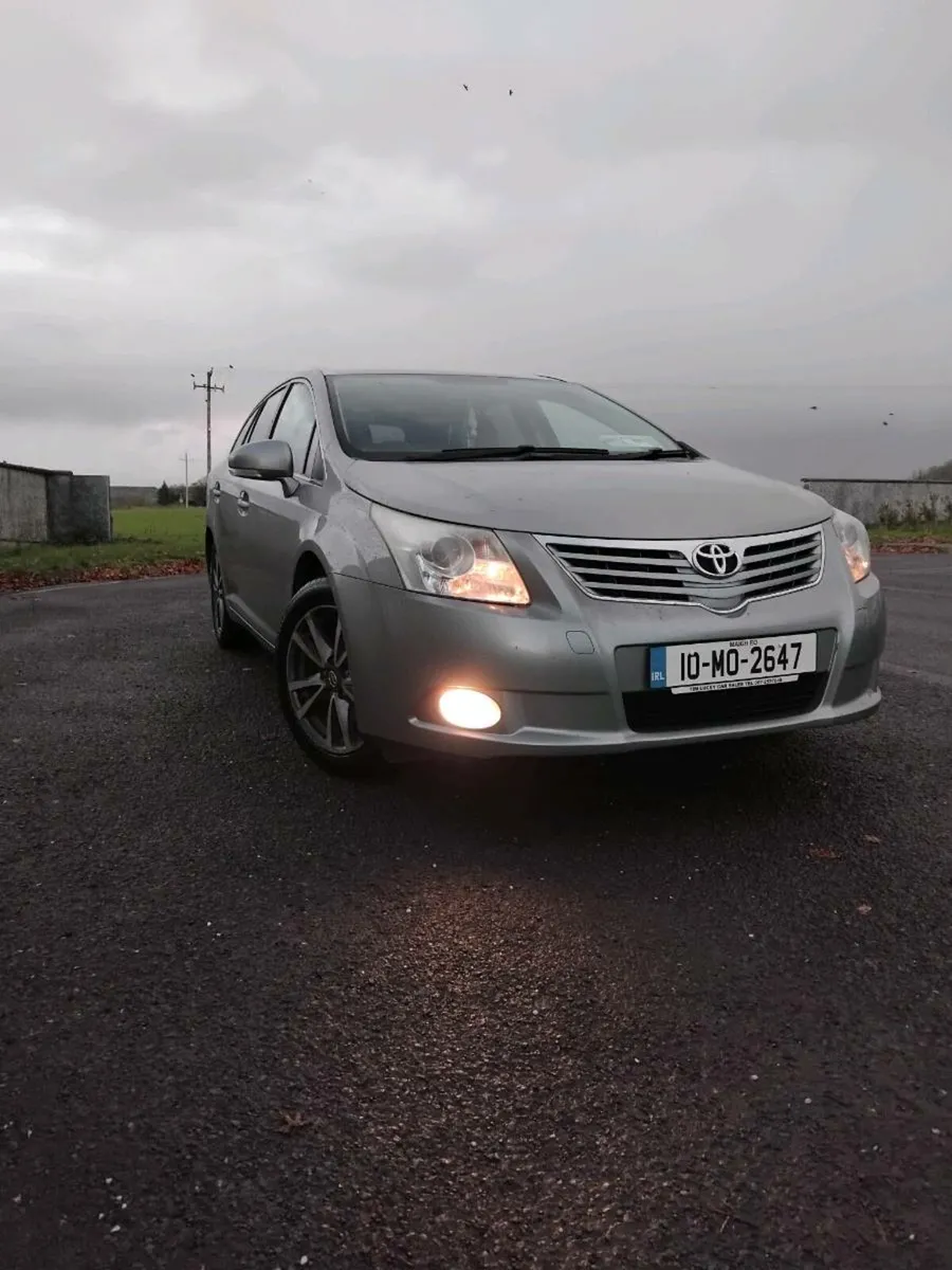 Toyota Avensis Estate - Image 1