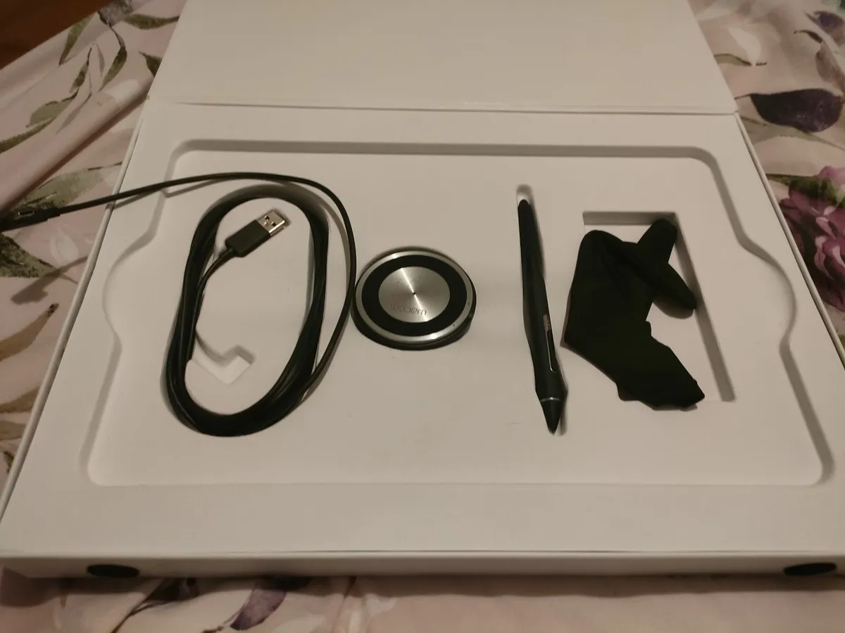 Wacom intuos pro - Image 2