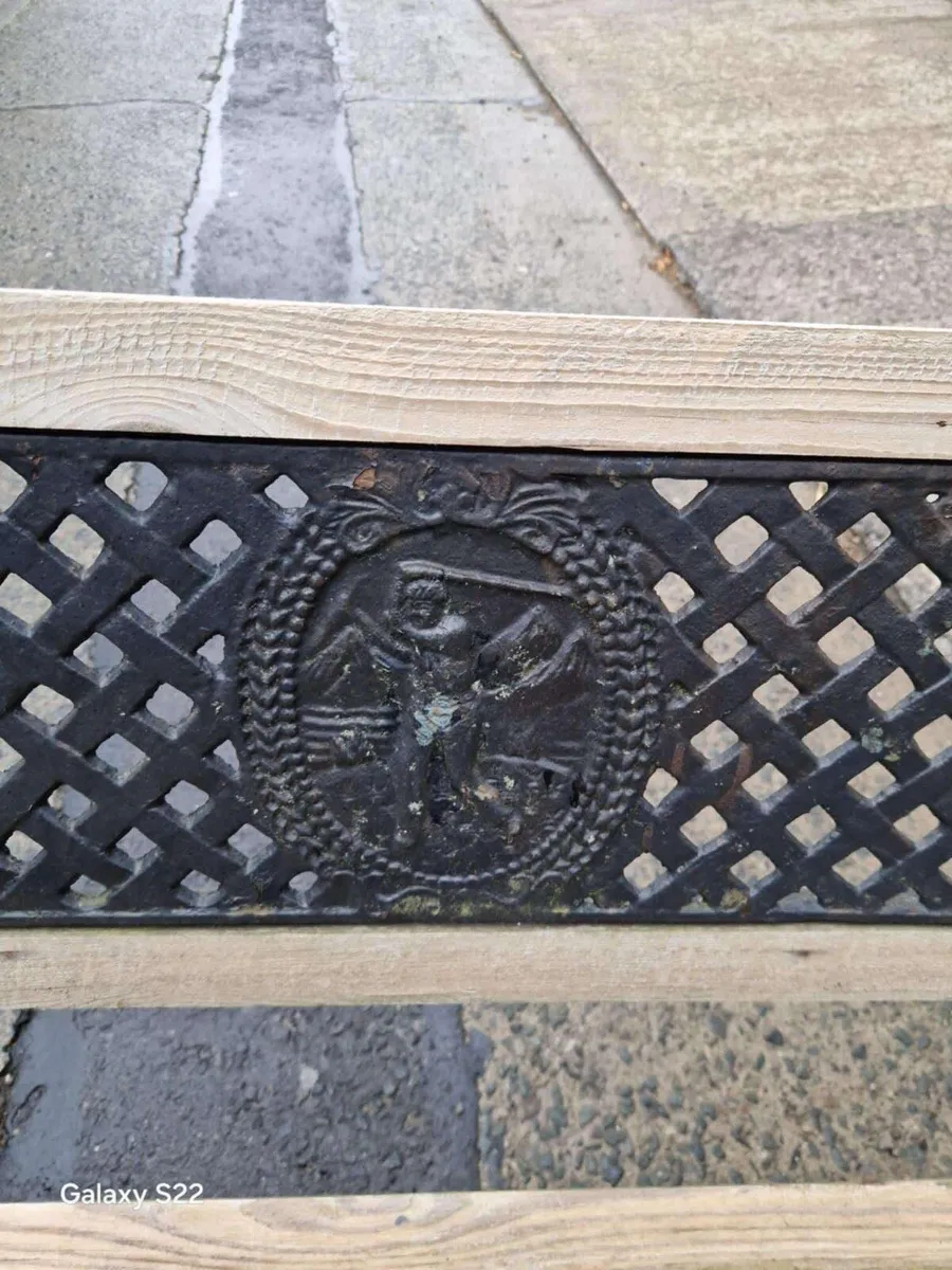 Cast iron bench - Image 3