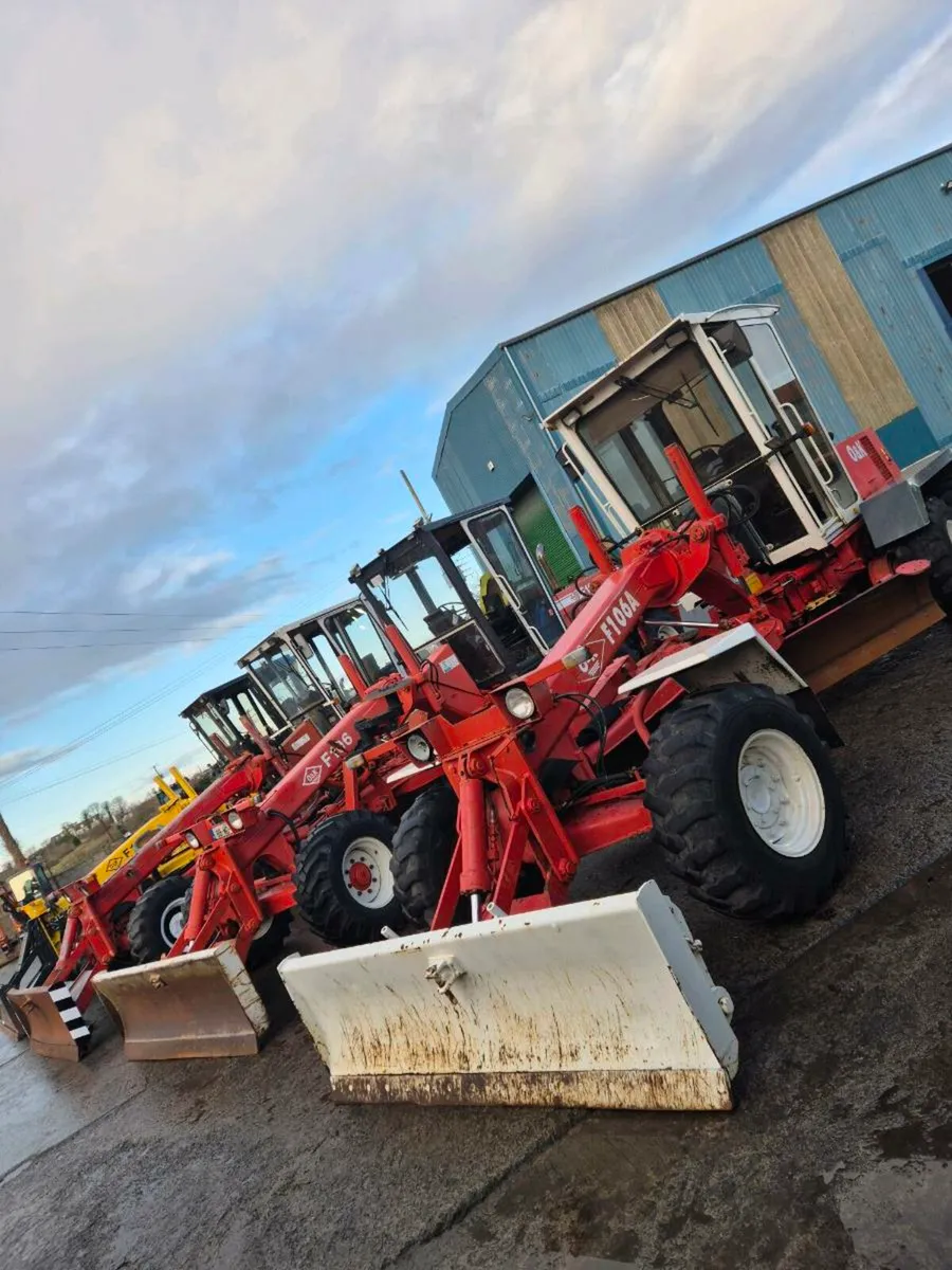 Road graders O&K F106 Sale or Hire - Image 4