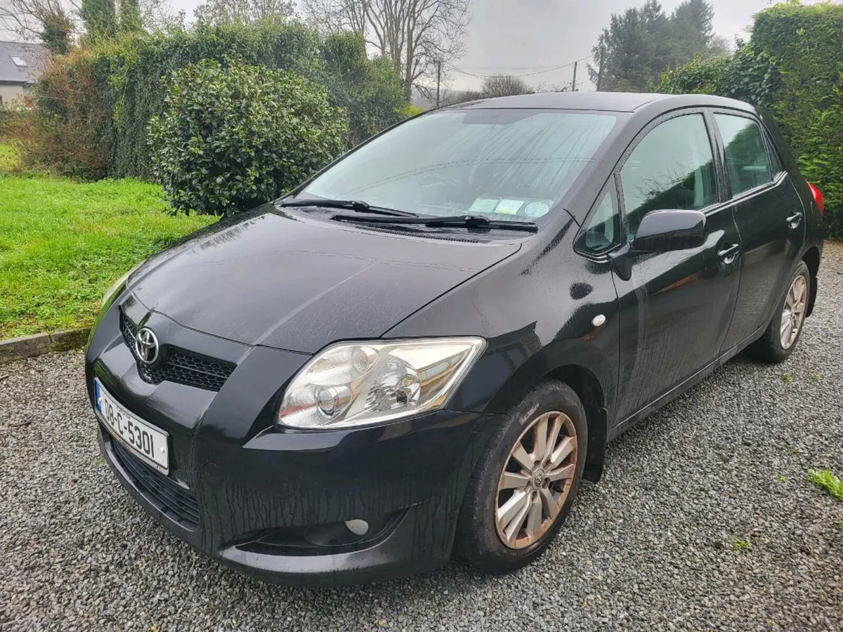 Toyota corolla - Image 4