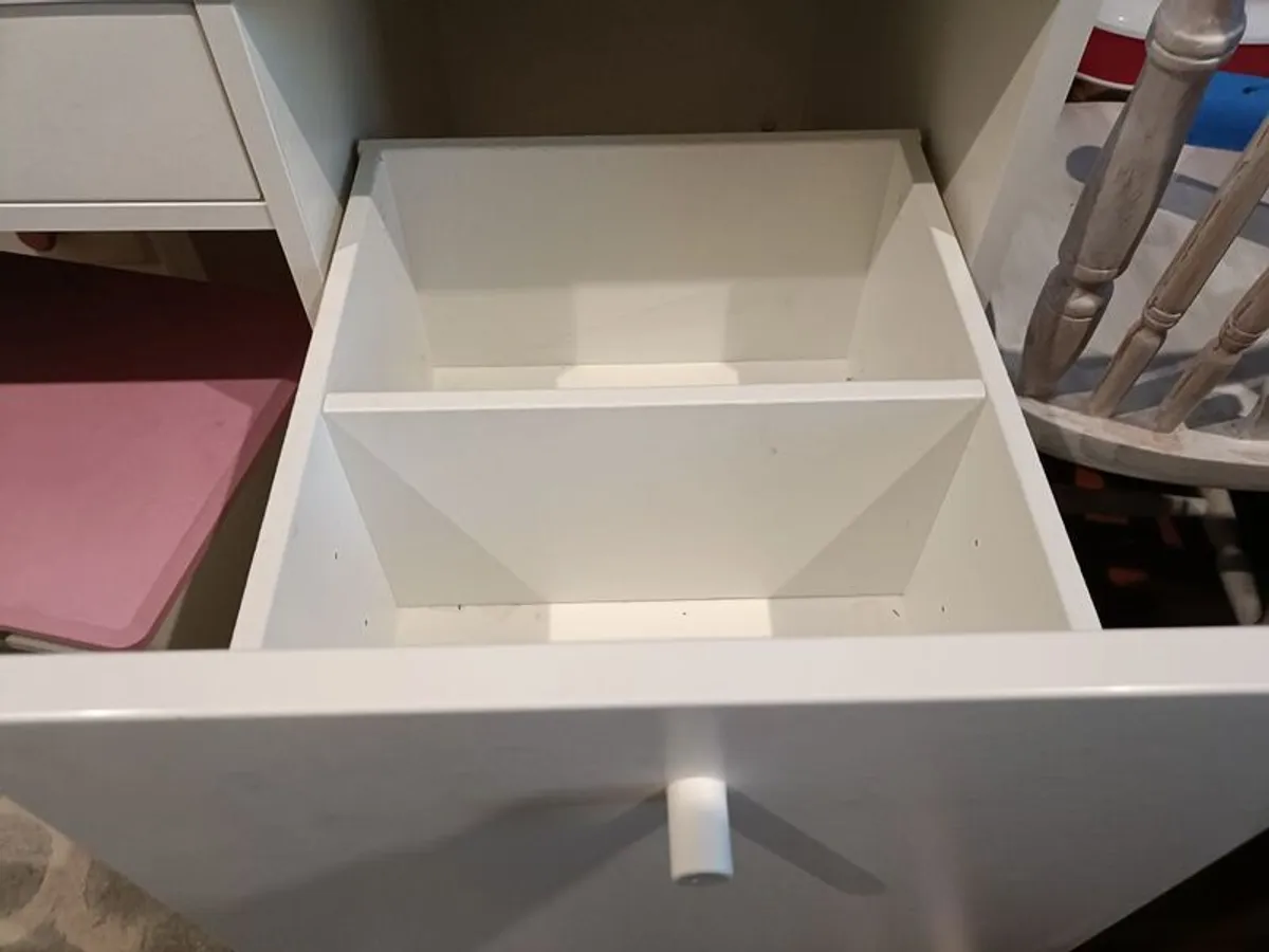 Dressing Table - Image 4