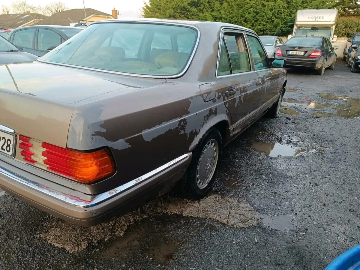 Barn find 4.2 v8 SE Merc - Image 2