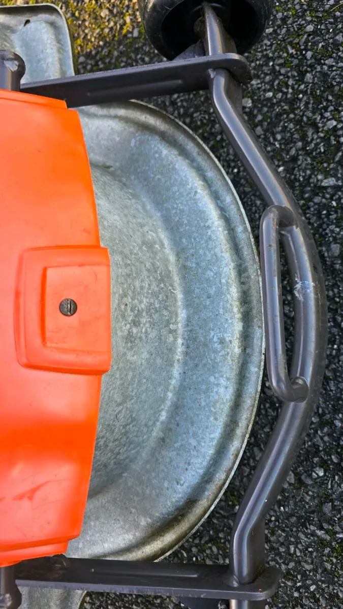 Husqvarna €2500 Galvanised - Image 2