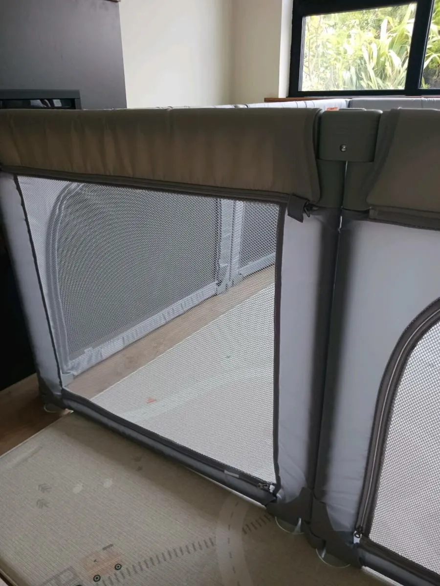 Large Playpen - Image 2