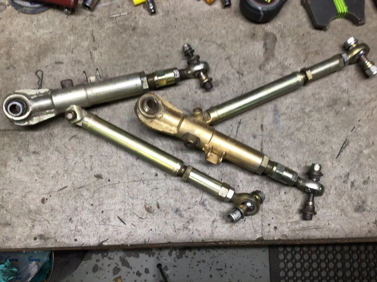 Ford Escort 1977 - Image 1