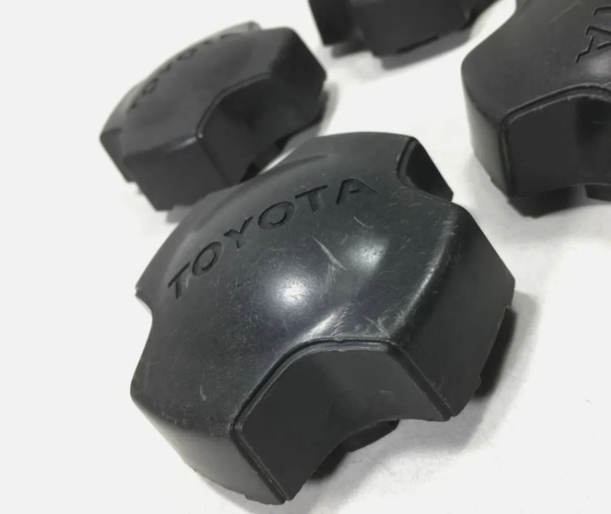 Set of 4 x Genuine Toyota Starlet Steel Wheel Caps - Image 4