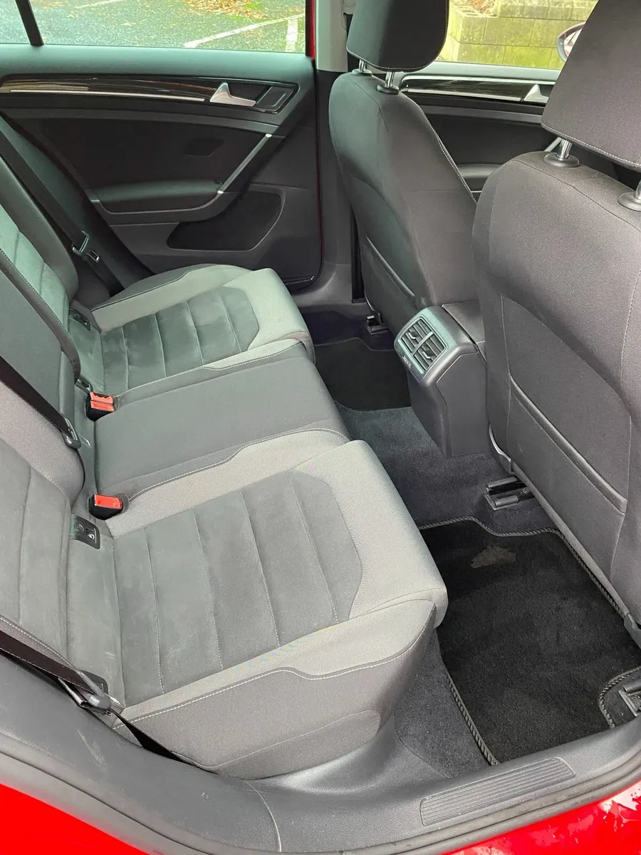 Volkswagen Golf R-Line 2018 - Image 4