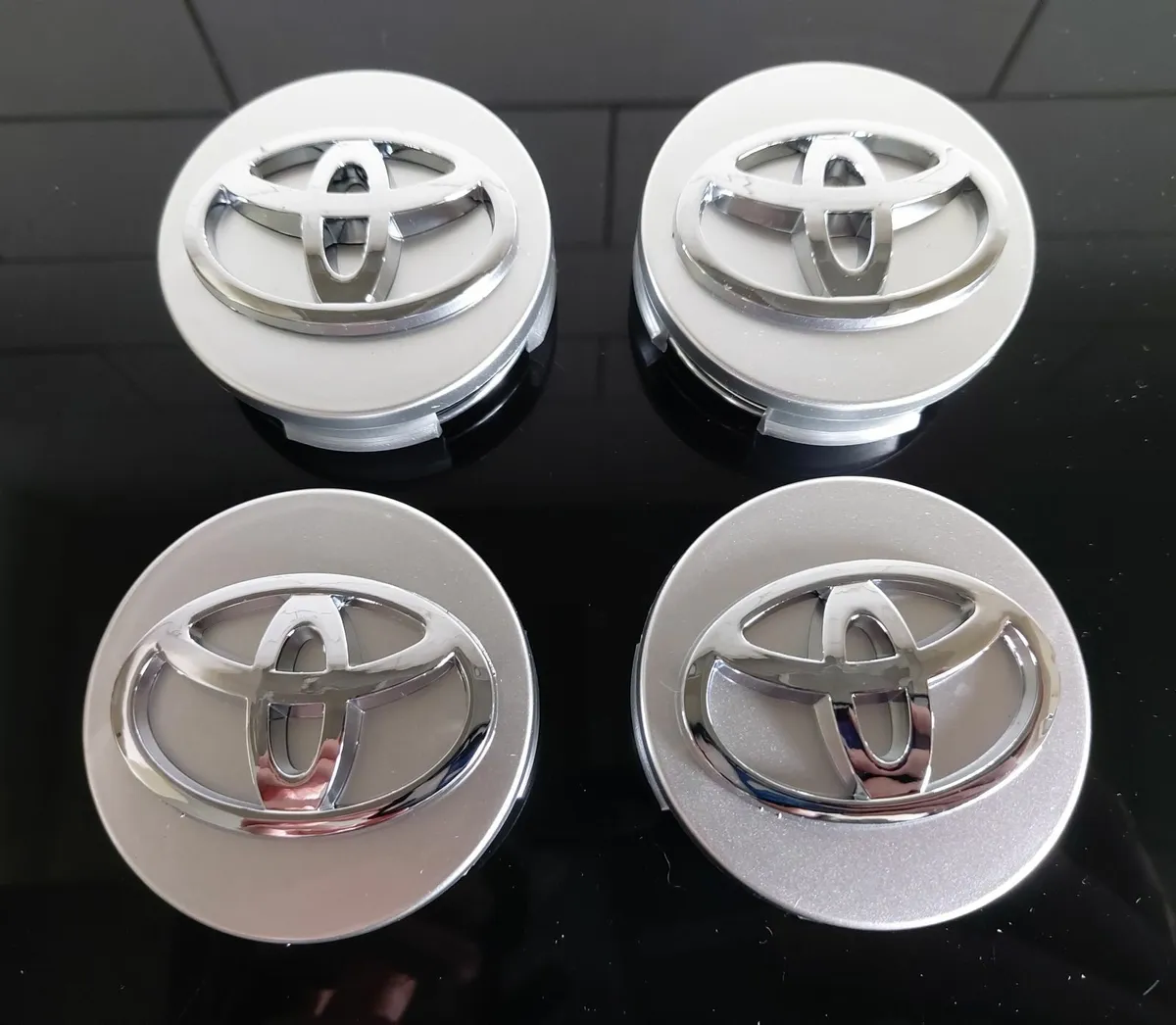 4 x Toyota Centre Caps - FREE POST - Image 1