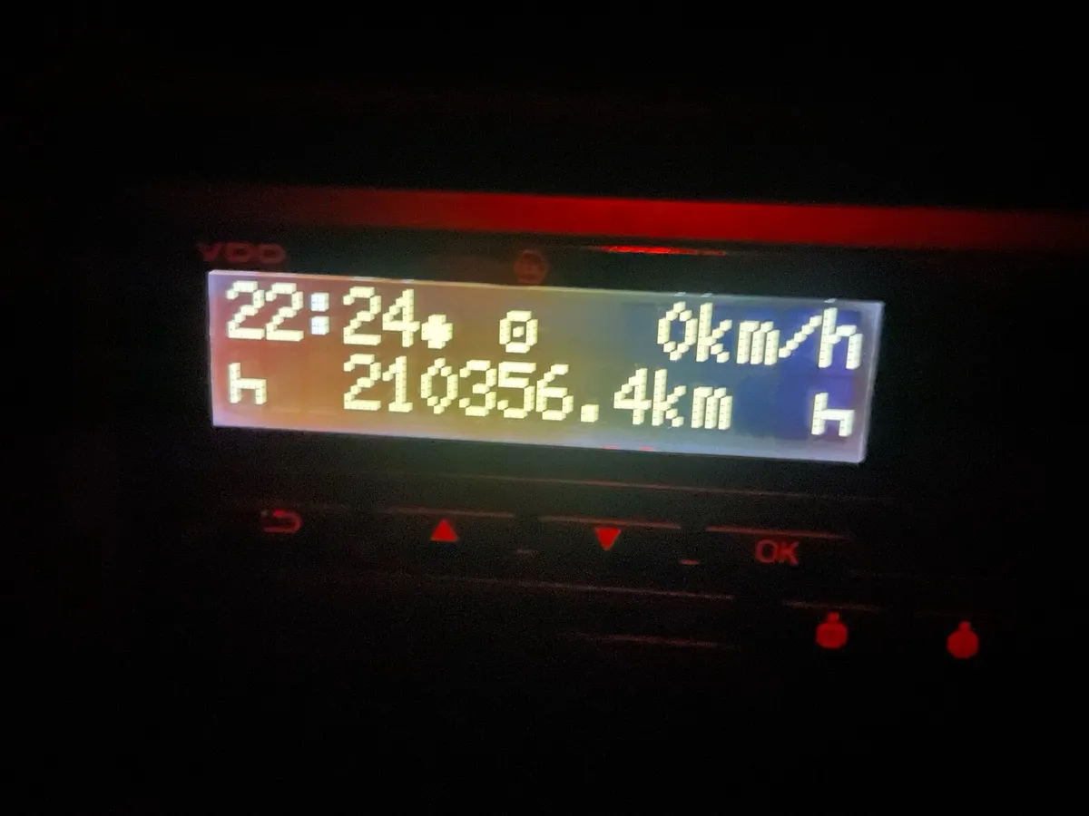 Iveco Daily 7.2 Tonne Box Curtain Sider wi - Image 2