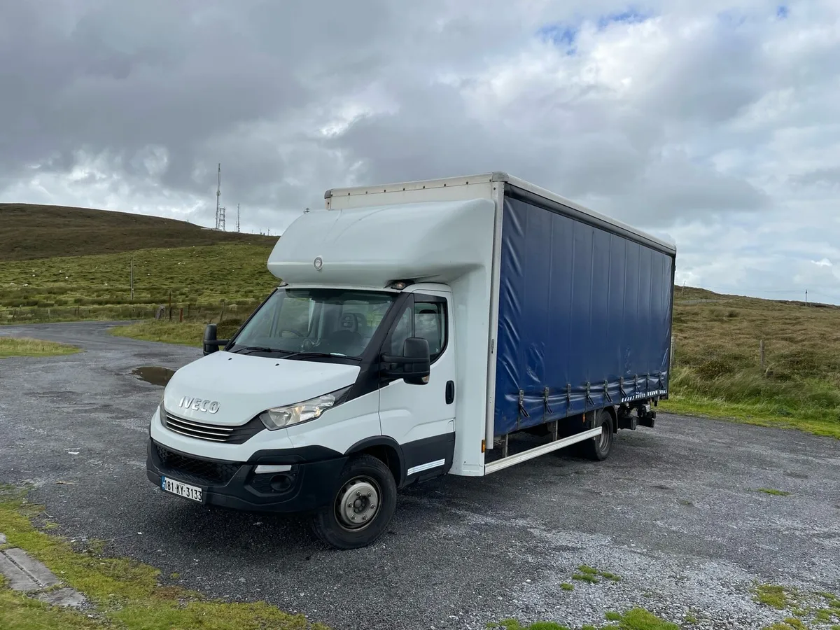 Iveco Daily 7.2 Tonne Box Curtain Sider wi - Image 4