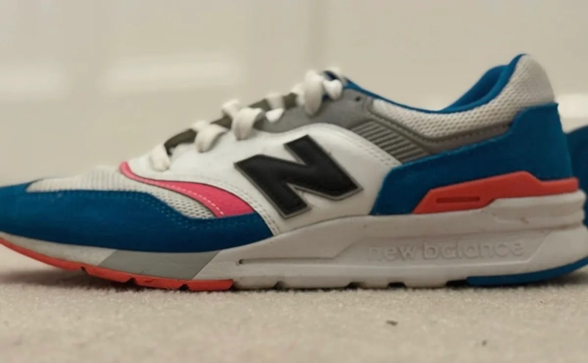 Men’s New Balance 997 - size 8 - Image 1