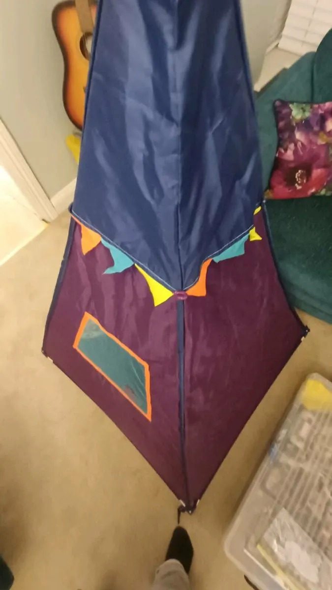 Kids Teepee with Lights (140cm x 100cm) - Image 3