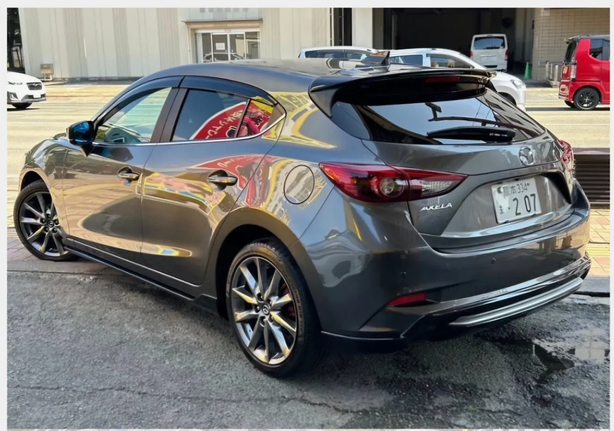 Madza Axela - Image 2