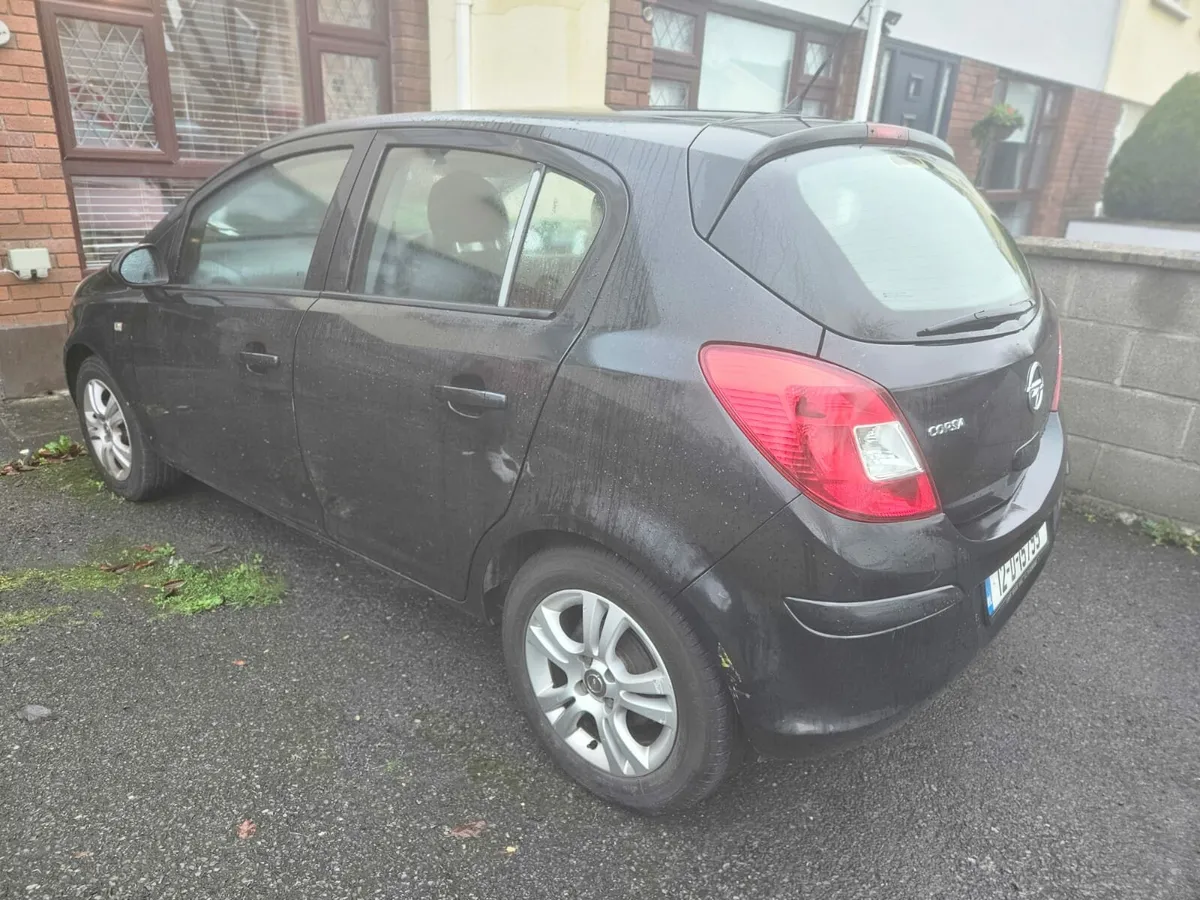 Opel Corsa 2012 - Image 2