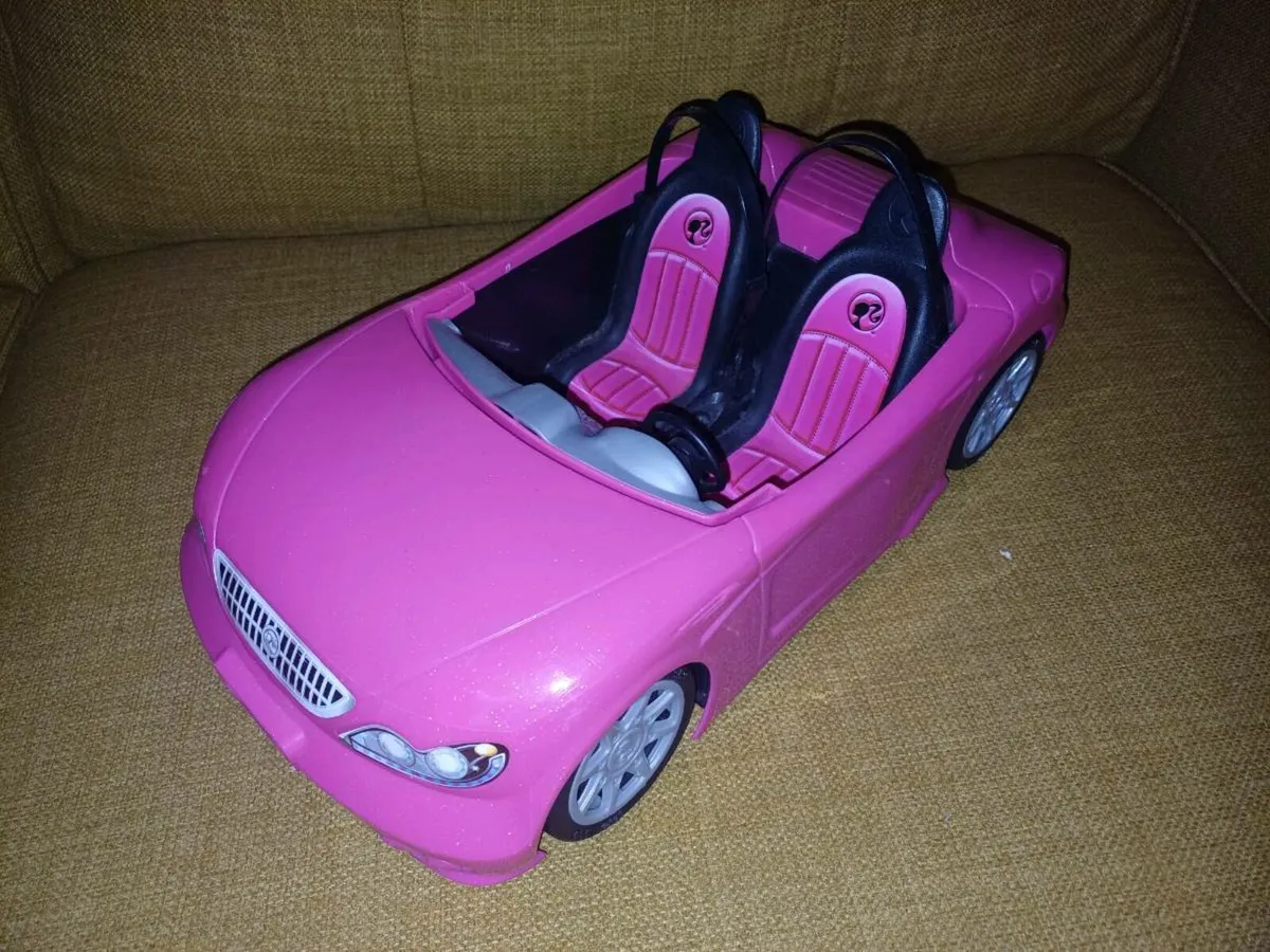 Barbie car - Image 1