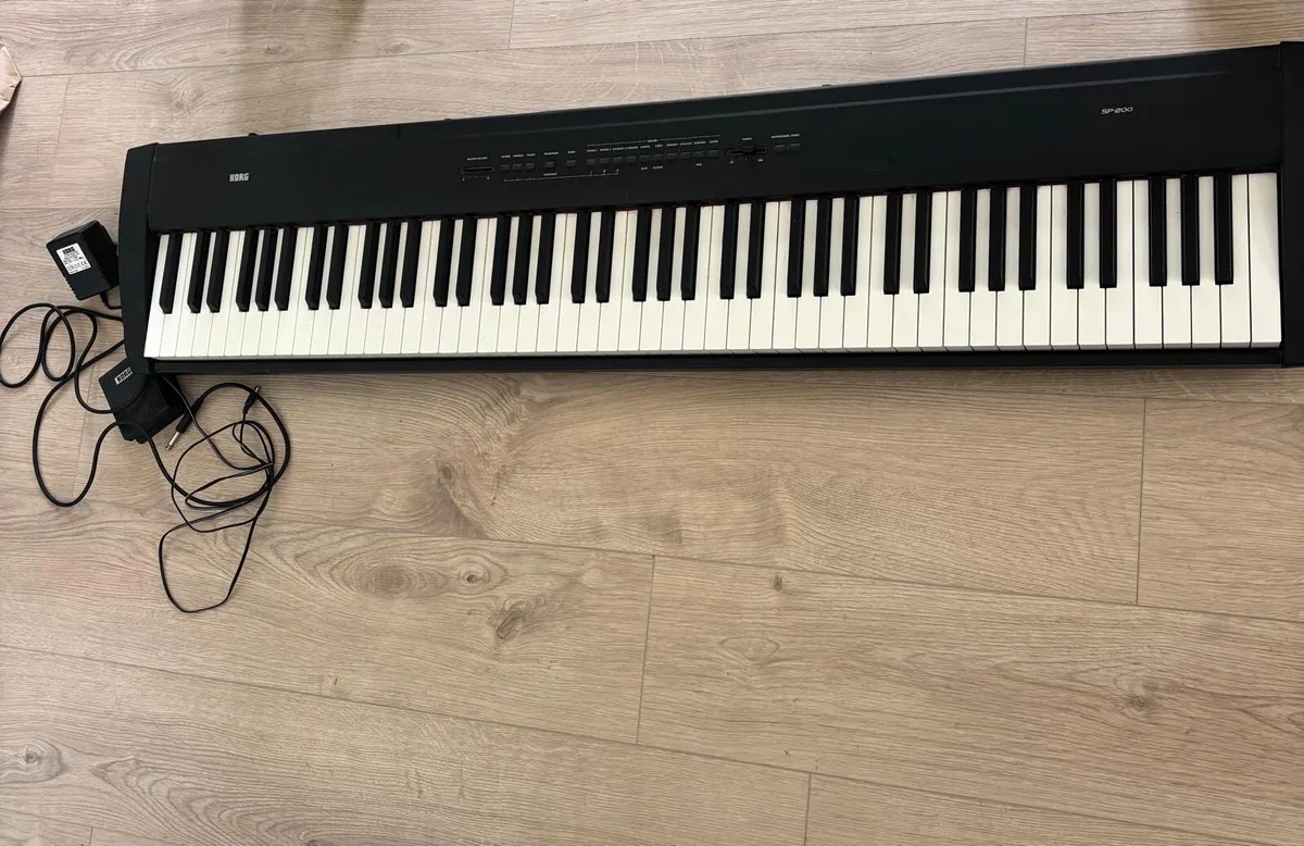 Electric Piano Korg SP200 - Image 1