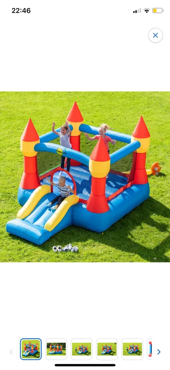 Bouncy castle - Image 1