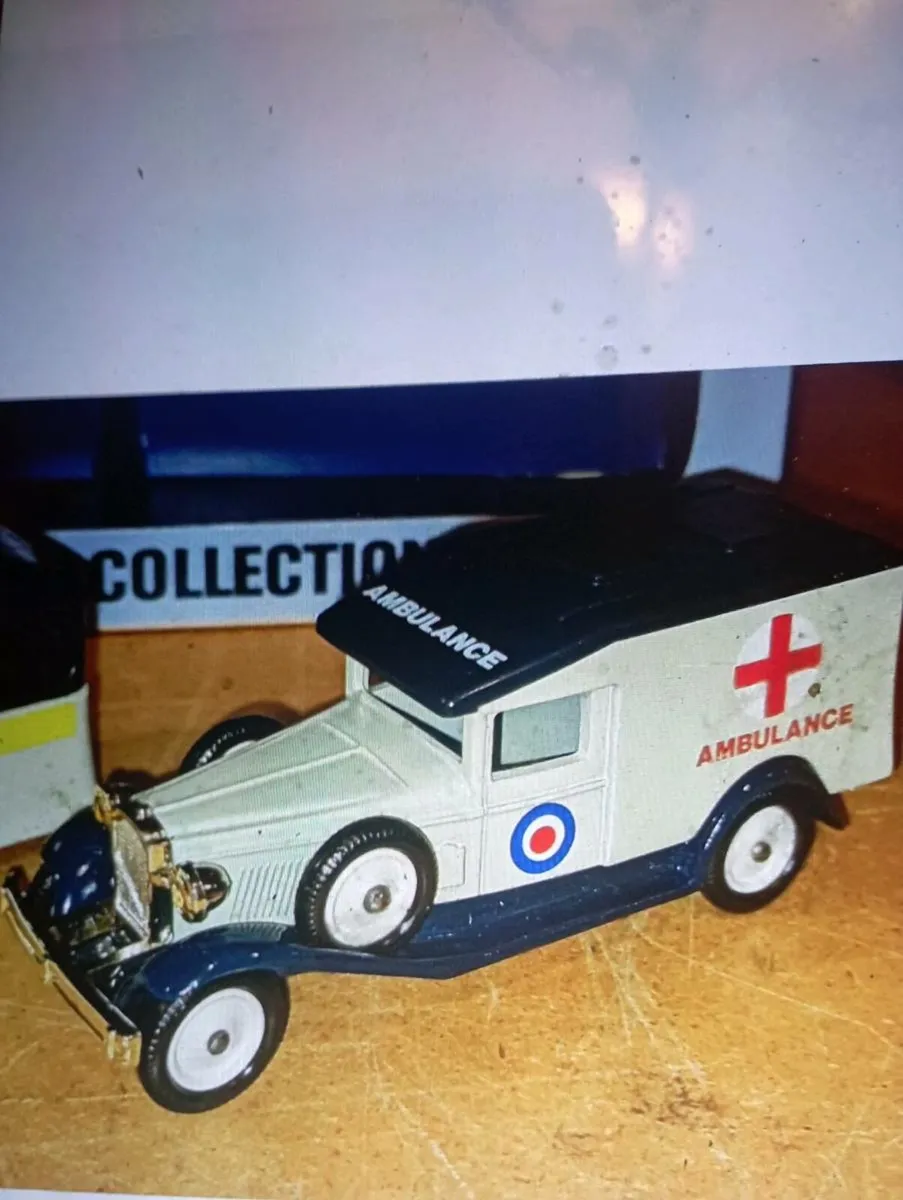VINTAGE LlEDO DIE-CAST RAF  75th  ANNIVERSARY - Image 3