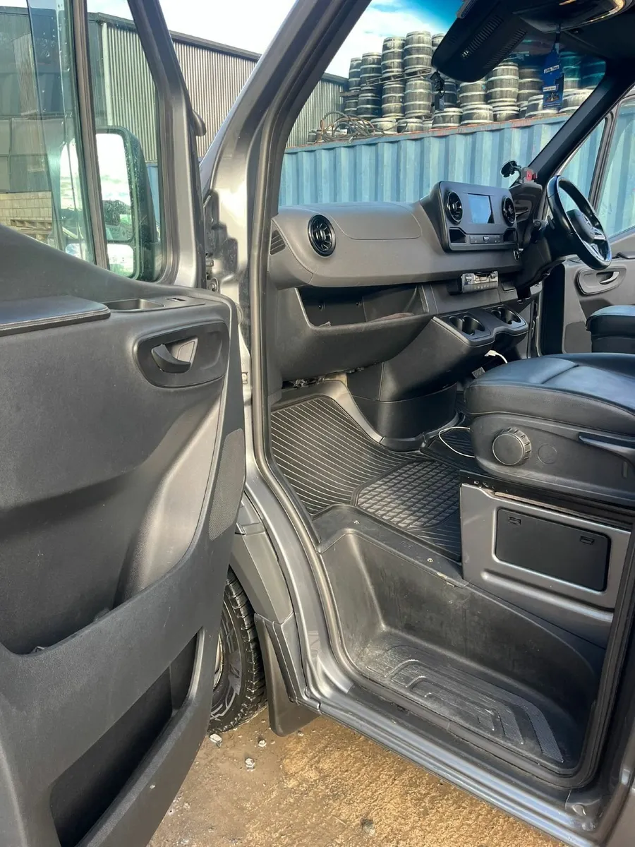 Mercedes-Benz Sprinter 2022 190BHP Twin Wheel - Image 2