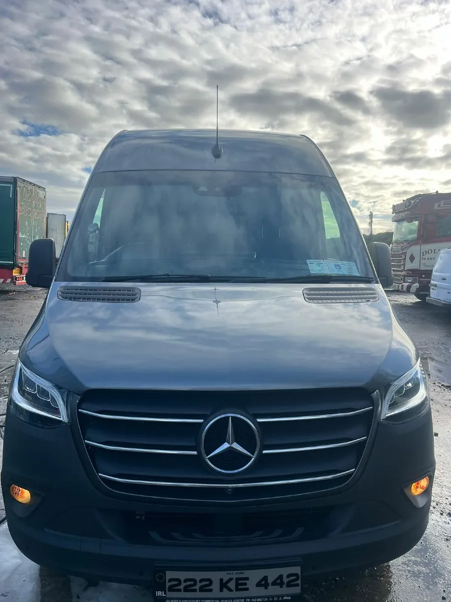Mercedes-Benz Sprinter 2022 190BHP Twin Wheel - Image 1