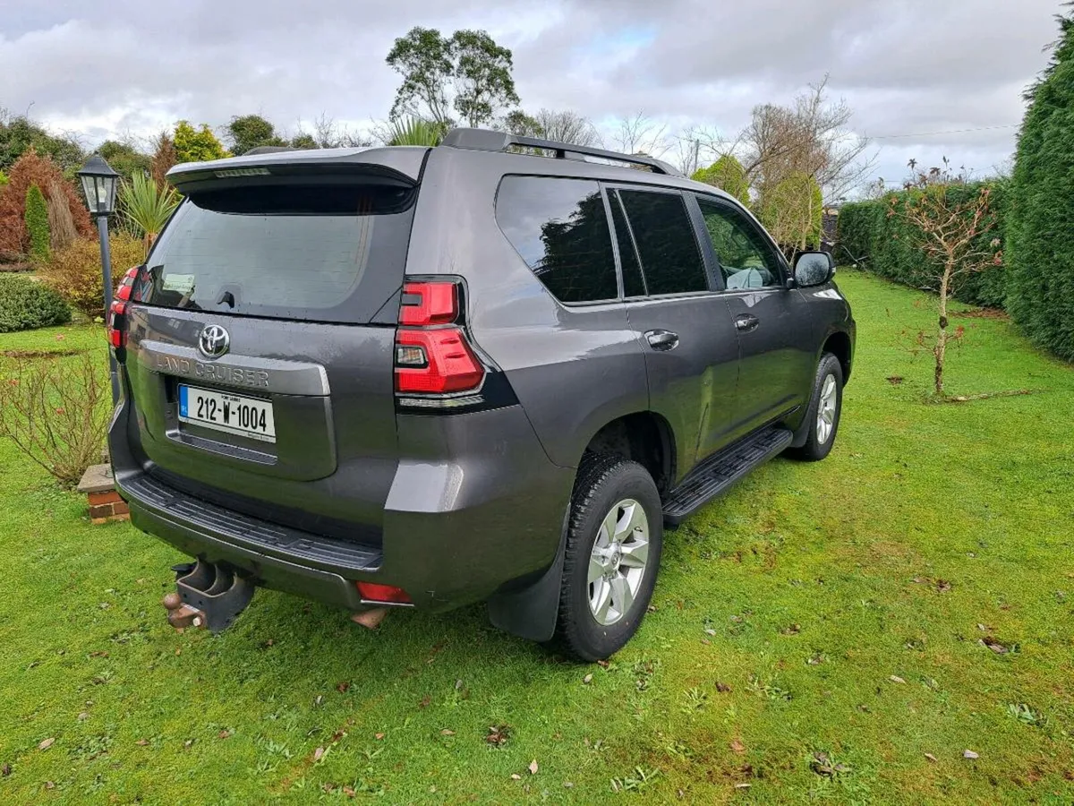 Toyota Landcruiser LWB commercial.58000 km only. - Image 2