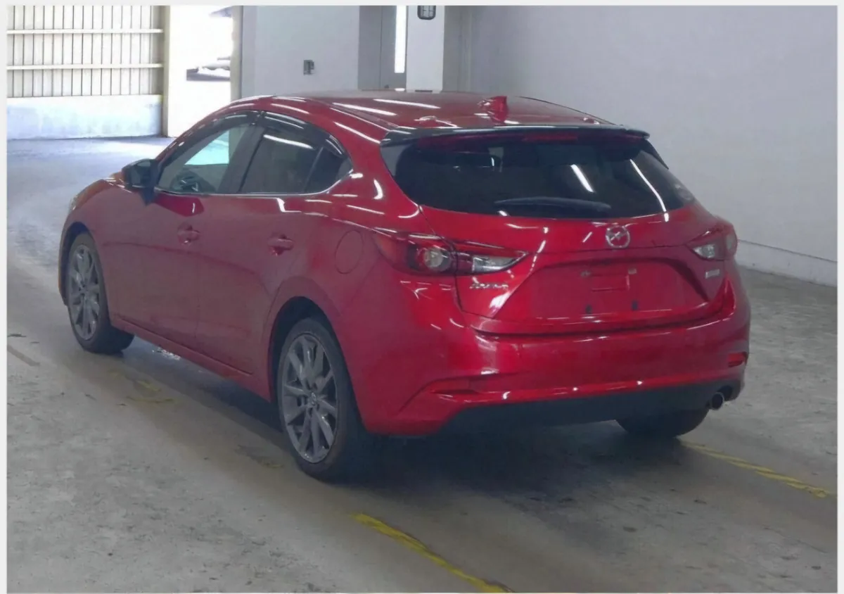 Madza Axela Automatic - Image 2