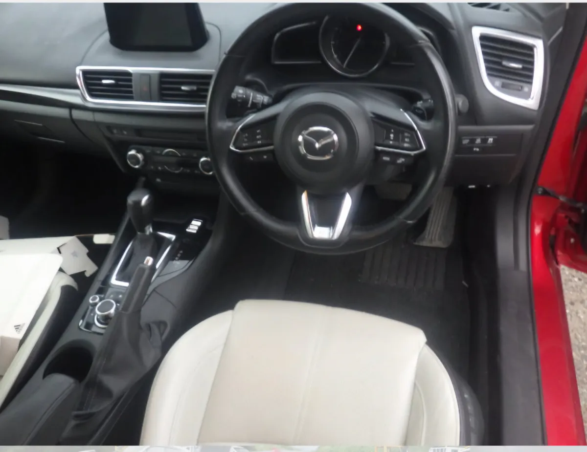 Madza Axela Automatic - Image 3