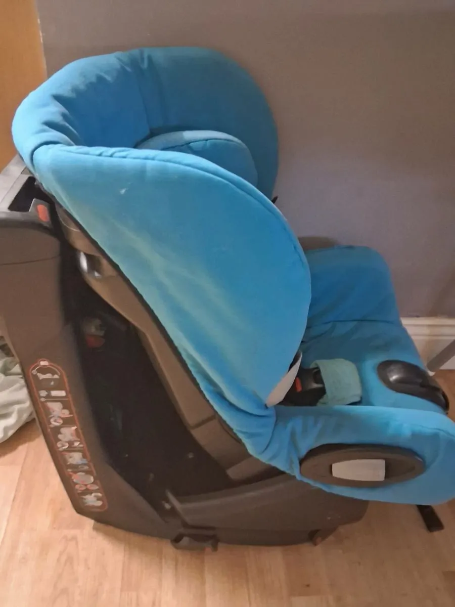 Maxi Cosi Axxis - Image 1
