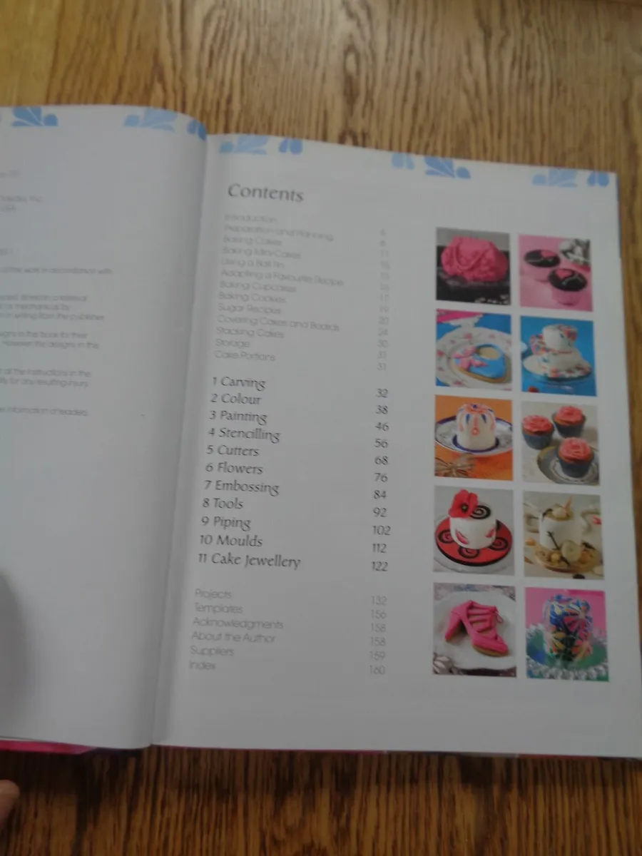 The Contemporary Cake Decorating Bible Boo - Image 3