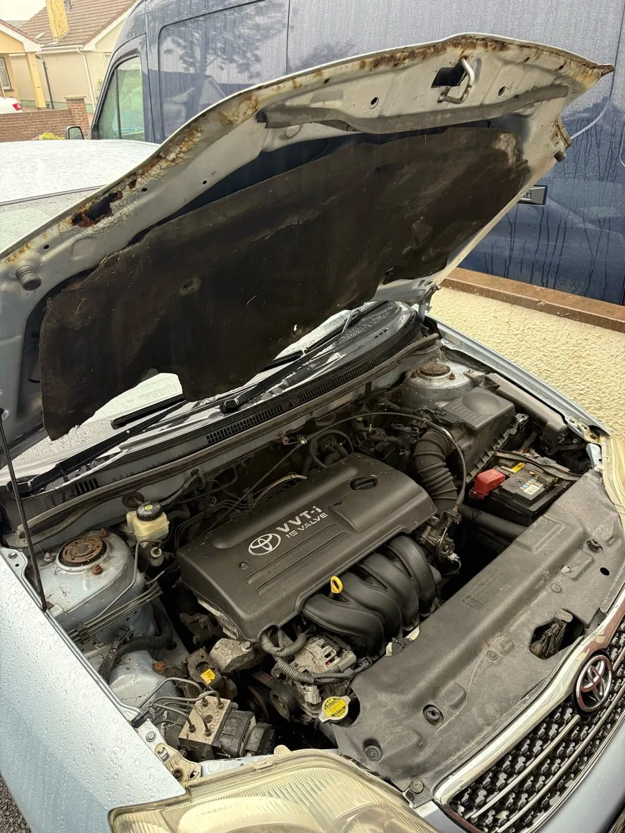 2005 Toyota Corolla - Image 4