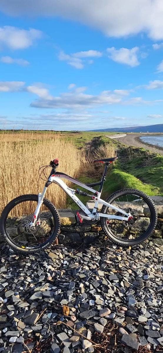 Orbea Rallon R3 - Image 1