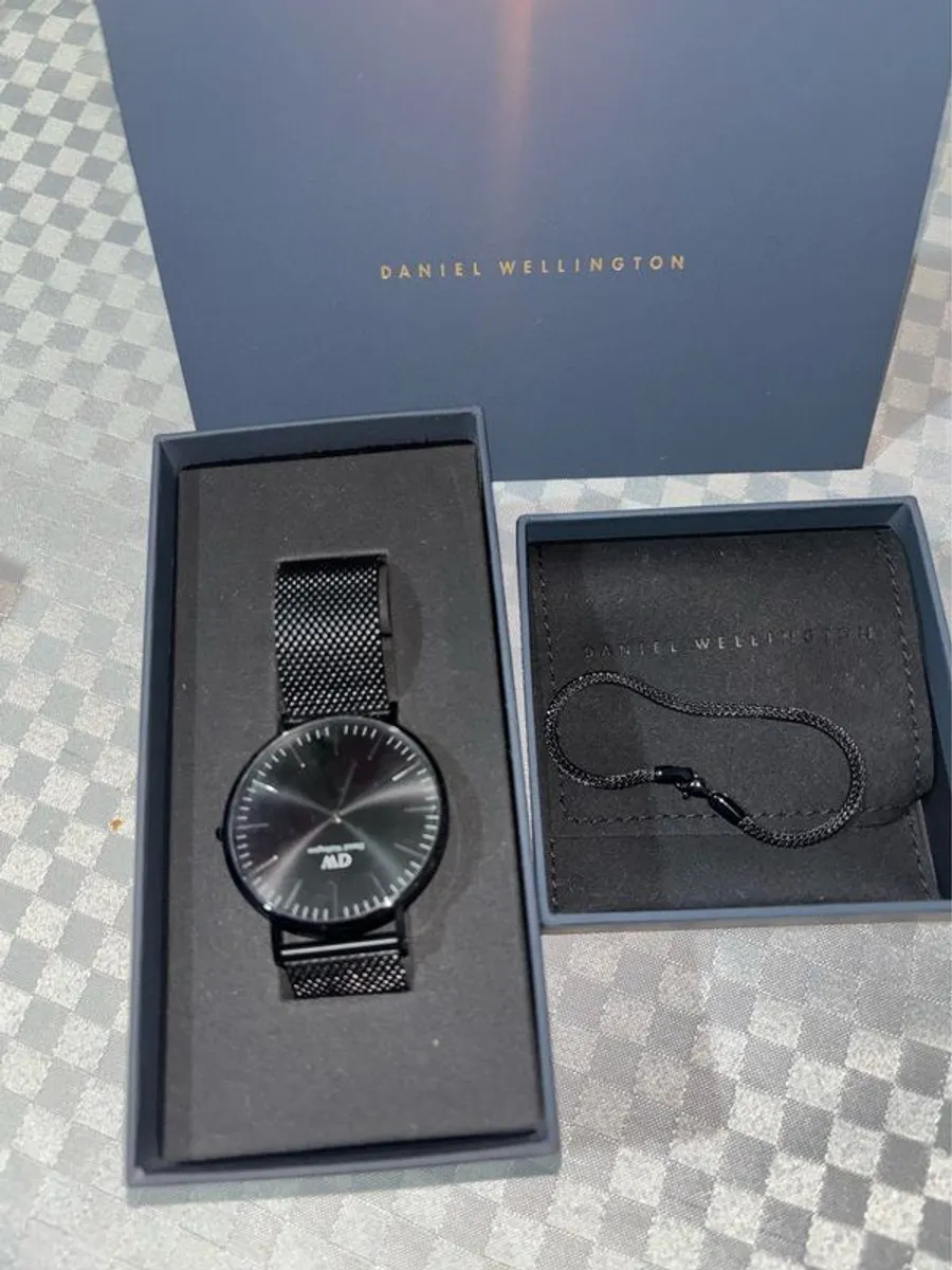 Daniel Wellington Man's Watch & Bracelet Gift Set Brand New - Image 2