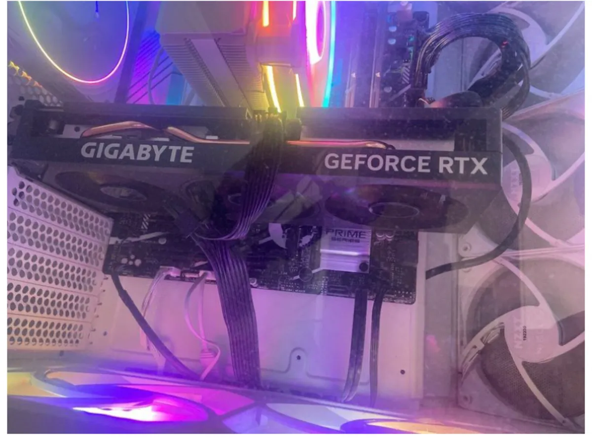 Gigabyte GeForce RTX 4060 8gb Eagle OC Windforce - Image 2