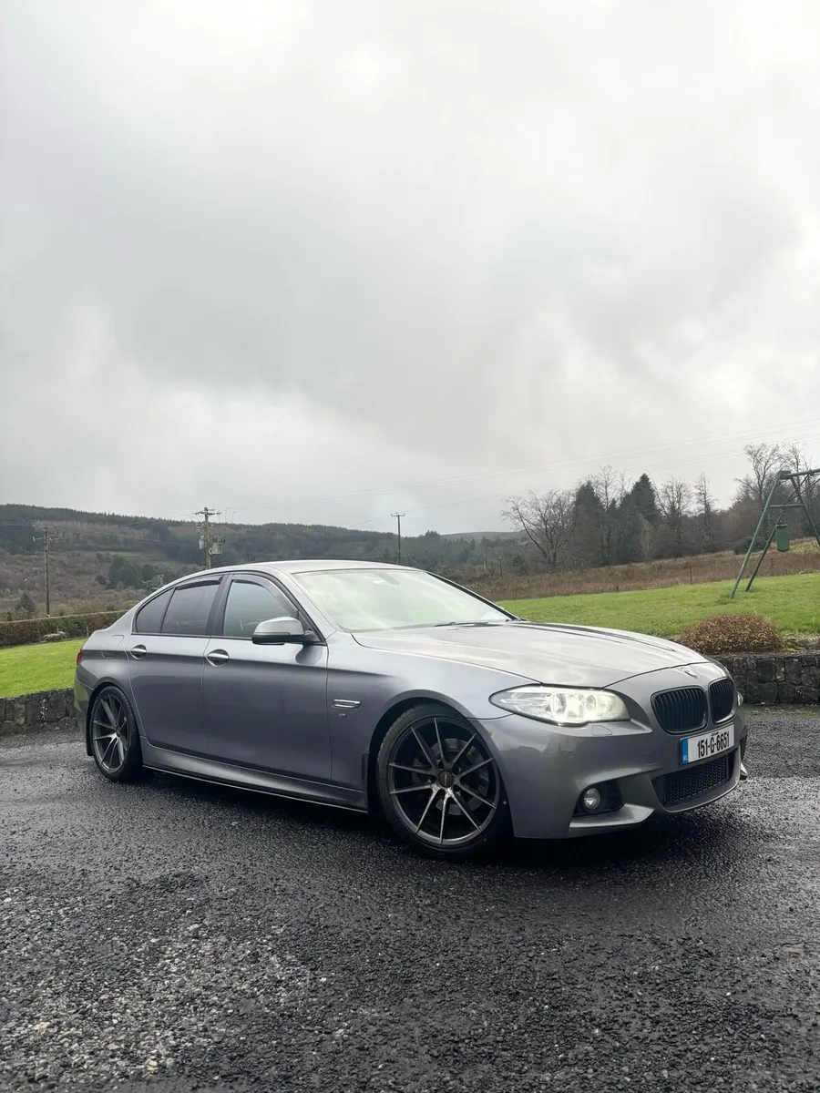 BMW 5-Series 2015 - Image 1