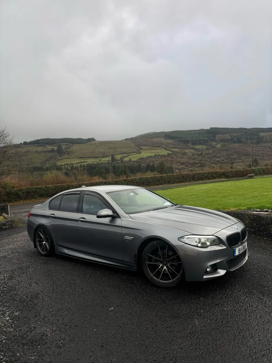 BMW 5-Series 2015 - Image 1