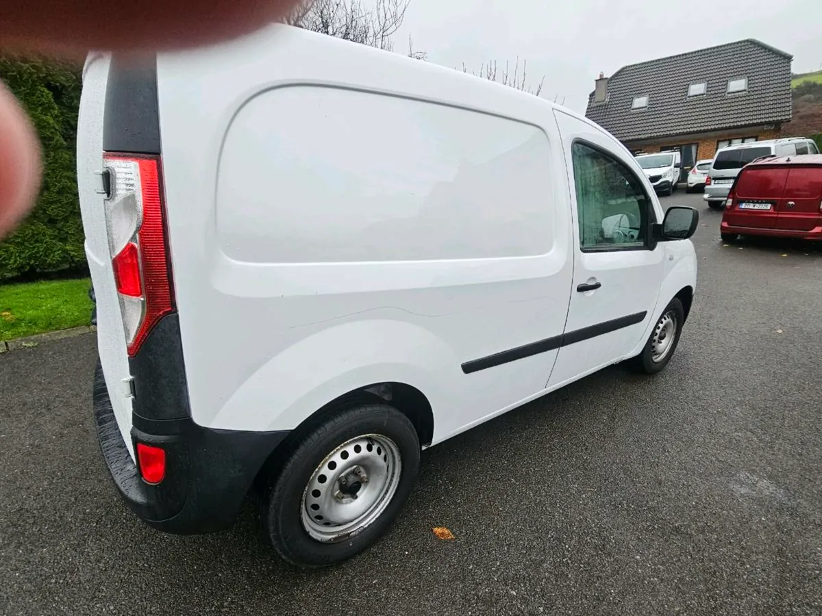 2019 renault kangoo - Image 3