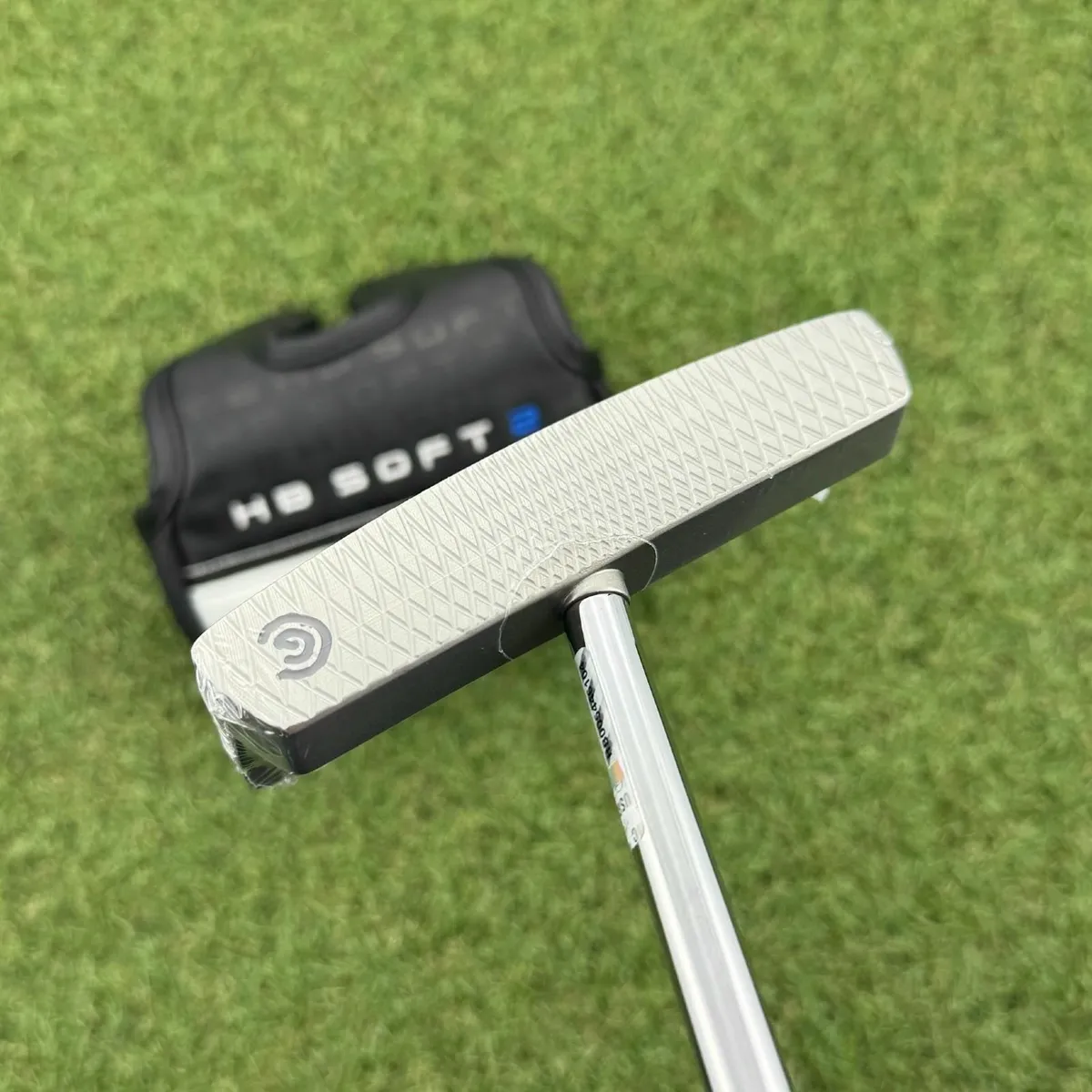 New Cleveland HB Soft 2 #8 Putter / 35″ - Image 3