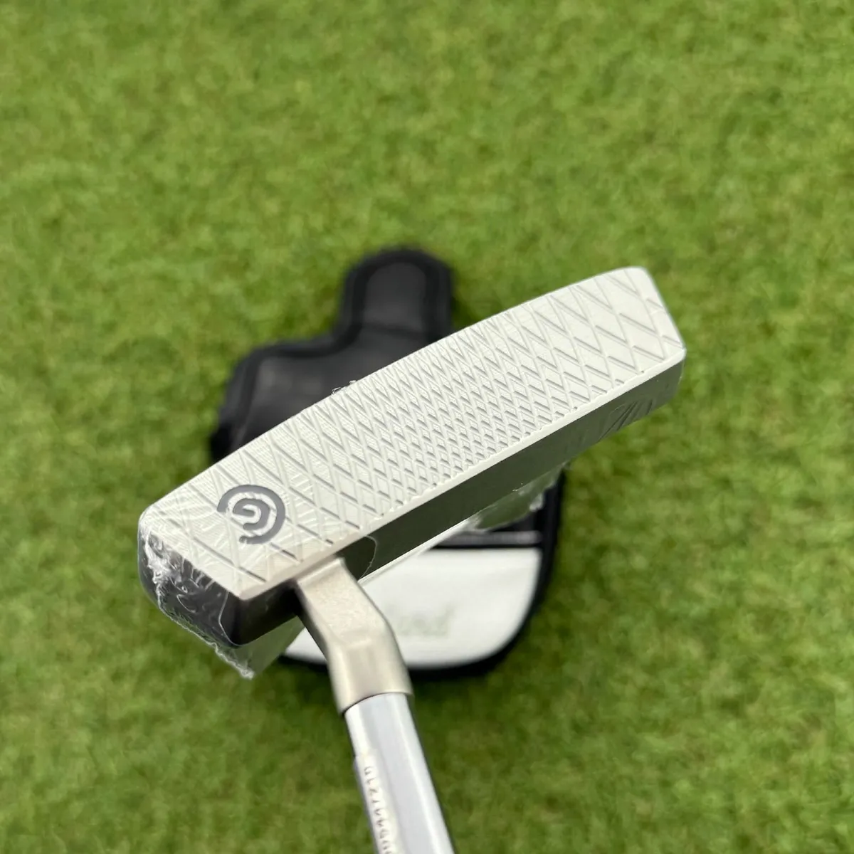 New Cleveland HB Soft 2 #11 Putter / 34″ - Image 3