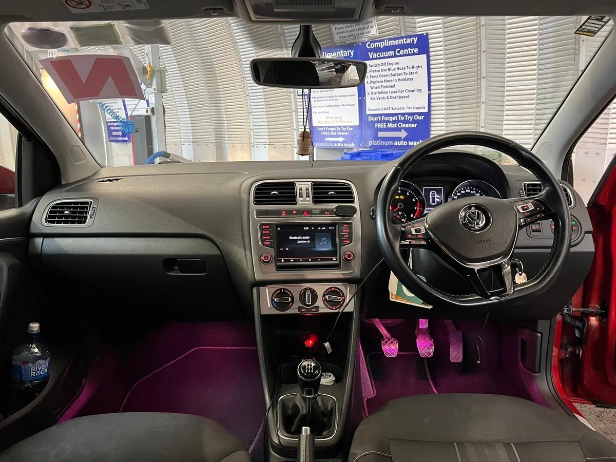 Volkswagen polo - Image 3