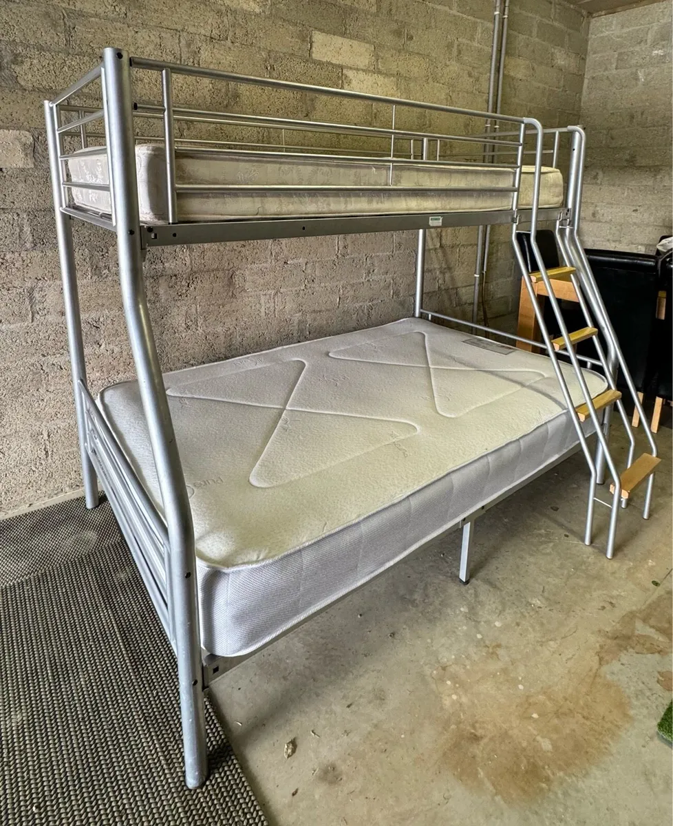 Triple Bunk Bed with Mattresses - Image 2